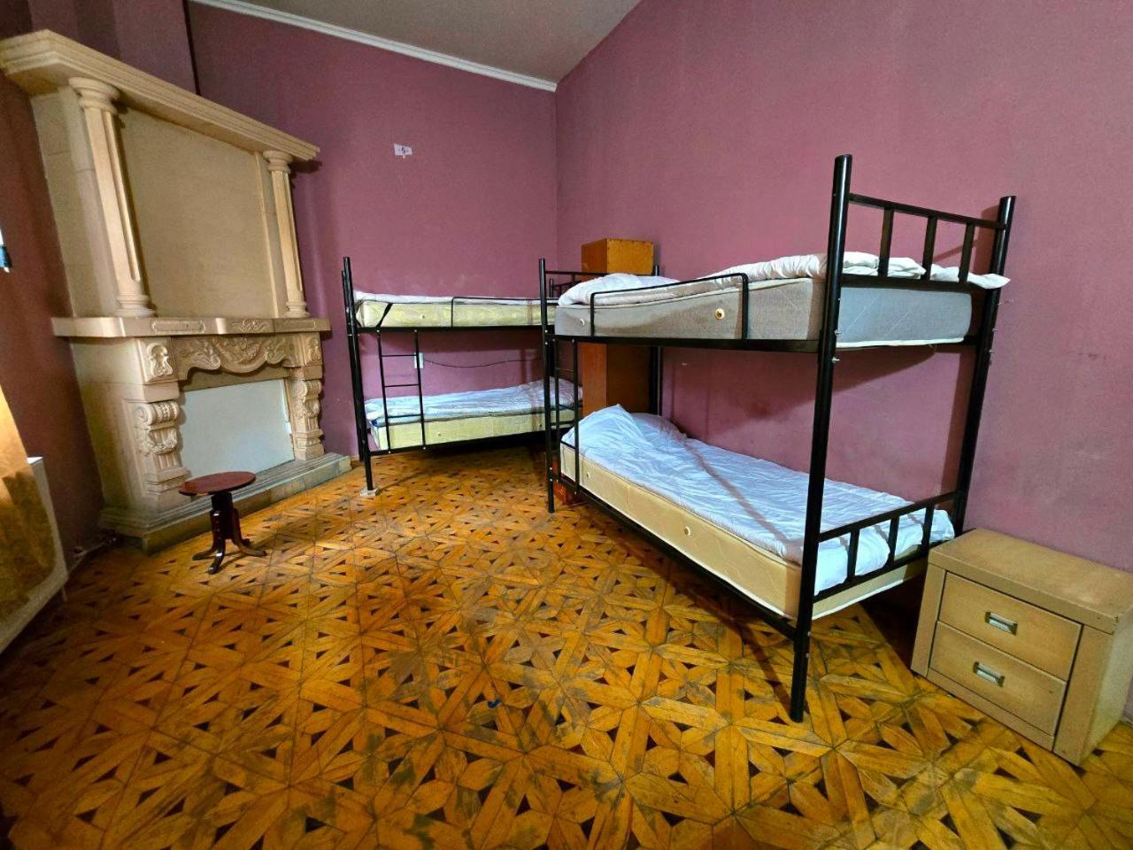 Colors Hostel Tbilisi Eksteriør billede